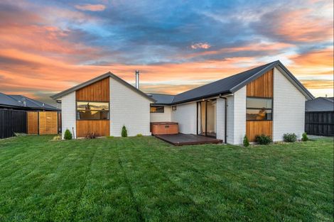 Photo of property in 3 Roles Way, Rolleston, 7615