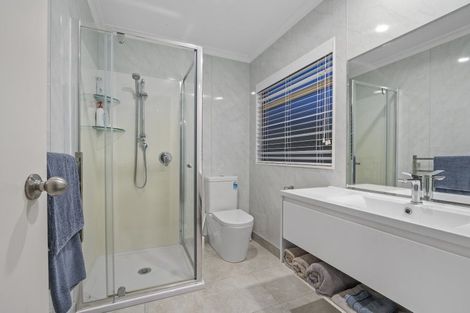 Photo of property in 20 Bayvista Close, Welcome Bay, Tauranga, 3112