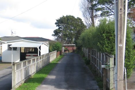 Photo of property in 10 Taipari Road, Te Atatu Peninsula, Auckland, 0610