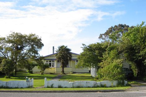 Photo of property in 119 Brougham Street, Westport, 7825