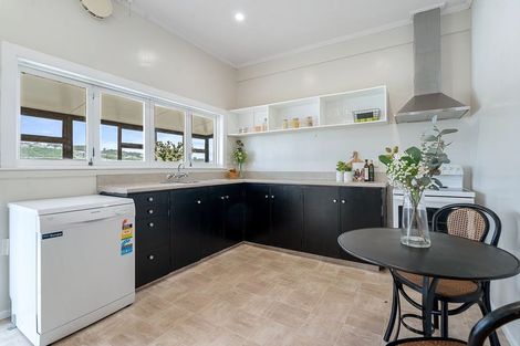 Photo of property in 4 Mills Road, Brooklyn, Wellington, 6021