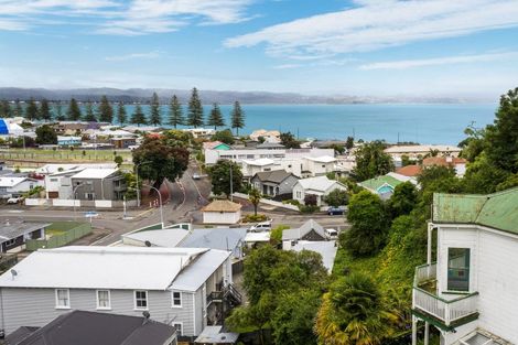 Photo of property in 2 Kowhai Road, Bluff Hill, Napier, 4110