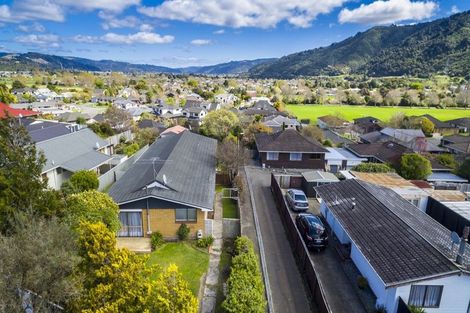 Photo of property in 21f1- Roband Crescent, Brown Owl, Upper Hutt, 5018