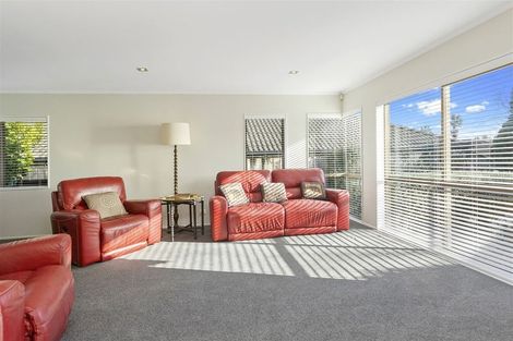 Photo of property in 13 Gilford Place, East Tamaki Heights, Auckland, 2016