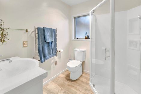 Photo of property in 117b Kawaha Point Road, Kawaha Point, Rotorua, 3010