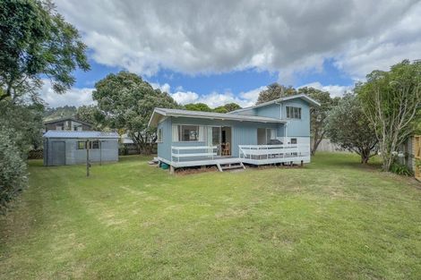 Photo of property in 106 Moore Place, Whangamata, 3620