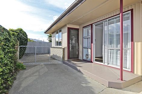 Photo of property in 2/8 Kauri Street, Taradale, Napier, 4112