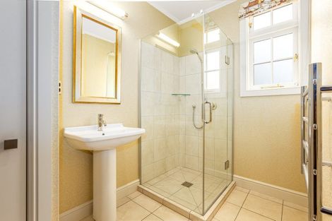 Photo of property in 4-6 Cheviot Road, Lowry Bay, Lower Hutt, 5013