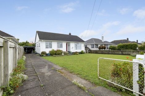 Photo of property in 281 South Road, Hawera, 4610