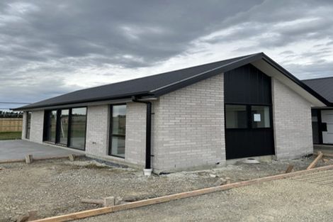 Photo of property in 22 Garden Road, Darfield, 7571