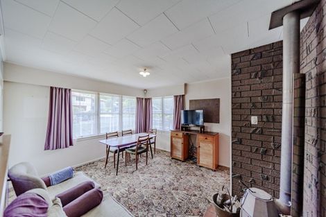 Photo of property in 9 Limbrick Street, Waipawa, 4210