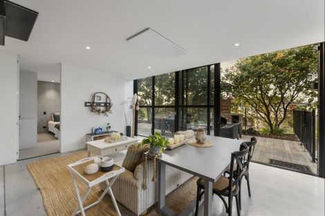 Photo of property in 9 Sutherland Avenue, Mount Maunganui, 3116