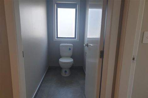 Photo of property in 42 Rose Leigh Drive, Cambridge, 3434