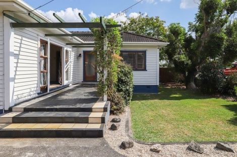 Photo of property in 8 Naylor Street, Hamilton East, Hamilton, 3216