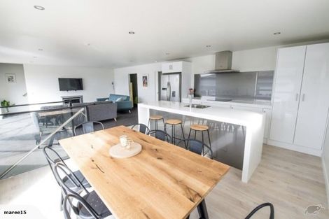 Photo of property in 11b Saint Peters Place, Queenstown, 9300