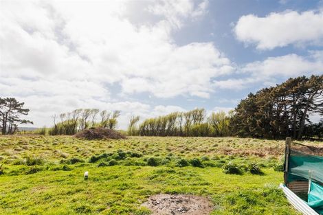 Photo of property in 1938 Parewanui Road, Parewanui, Bulls, 4894