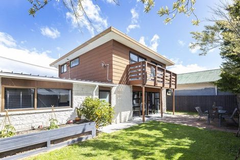 Photo of property in 19 Inglis Street, Phillipstown, Christchurch, 8011