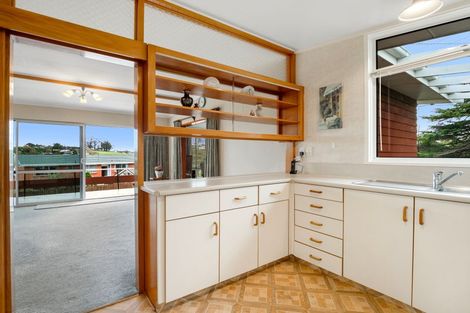Photo of property in 100 Perth Street, Holmes Hill, Oamaru, 9401