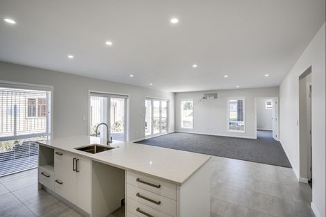 Photo of property in 48 Kenny Road, Te Awa, Napier, 4110