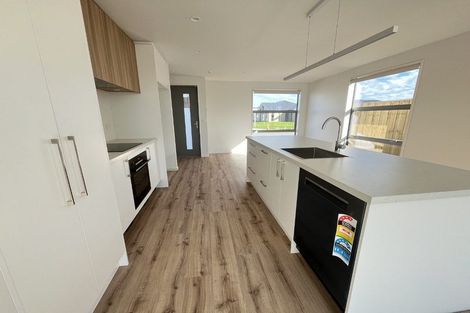 Photo of property in 24 Ellmers Street, Woodend, 7691