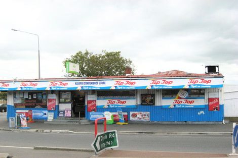 Photo of property in Rivertown Villas, 150 Williams Street, Kaiapoi, 7630