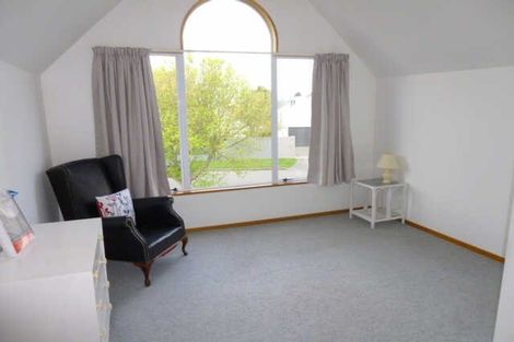 Photo of property in 1/21 Huntingdon Place, Avonhead, Christchurch, 8042