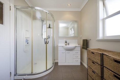 Photo of property in 5 Sheffield Street, Awapuni, Palmerston North, 4412