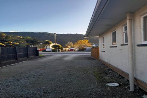 Photo of property in 121 Fairfax Street, Murchison, 7007