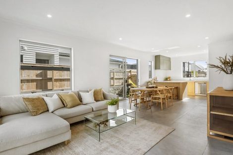 Photo of property in 3 Owen Chapman Drive, Red Beach, 0932