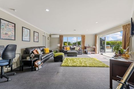 Photo of property in 503 Grasslands Drive, Cambridge, 3493