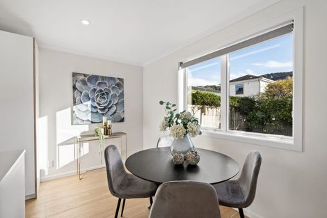 Photo of property in 3/6 The Parade, Island Bay, Wellington, 6023