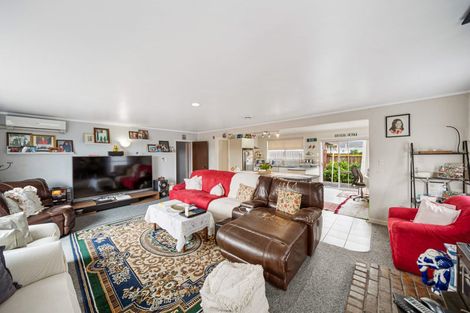 Photo of property in 40 Mckinstry Avenue, Mangere East, Auckland, 2024