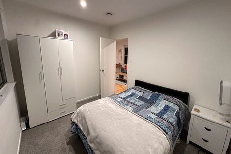 Photo of property in 2/111 Eskdale Road, Birkdale, Auckland, 0626