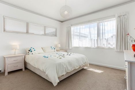 Photo of property in 54 Mayfair Crescent, Mairangi Bay, Auckland, 0630