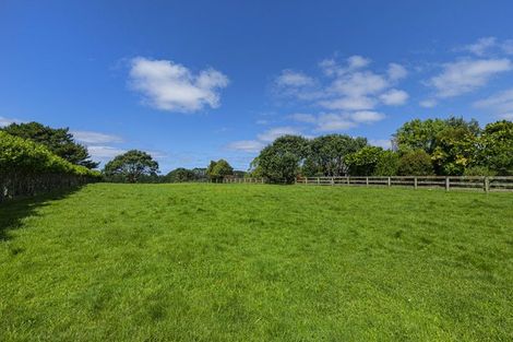 Photo of property in 296 Oaia Road, Muriwai, Waimauku, 0881