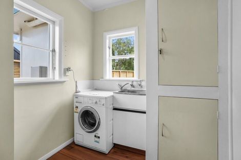 Photo of property in 28 Kuratawhiti Street, Greytown, 5712