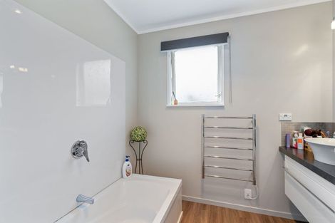 Photo of property in 7 Ryder Crescent, Levin, 5510