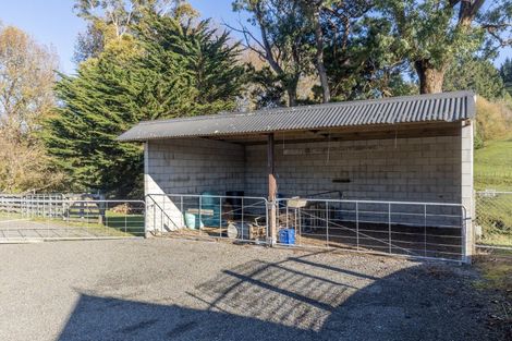 Photo of property in 208 Adelaide Road, Dannevirke, 4930