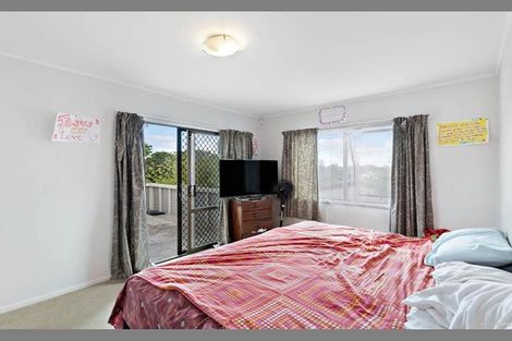 Photo of property in 20 Ransom Smyth Drive, Goodwood Heights, Auckland, 2105