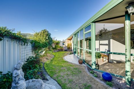 Photo of property in 5a Montague Way, Taradale, Napier, 4112
