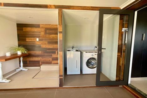 Photo of property in 101 Seaward Road, Edendale, 9825