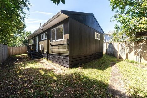 Photo of property in 22a Lyford Crescent, Sunnynook, Auckland, 0620