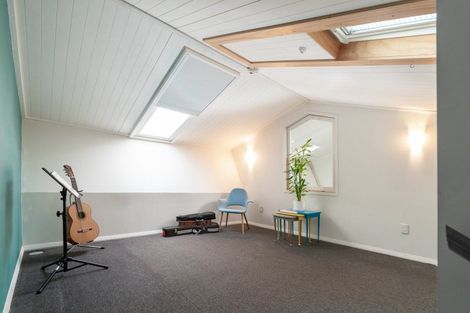 Photo of property in 10 Oxford Terrace, Mount Cook, Wellington, 6021