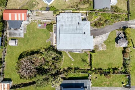 Photo of property in 14 Manga-pirau Street, Waikawa Beach, Manakau, 5573