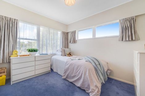 Photo of property in 8 Fielding Crescent, Farm Cove, Auckland, 2012