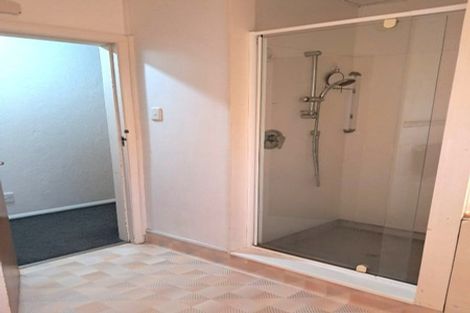 Photo of property in 29 Taylor Terrace, Tawa, Wellington, 5028