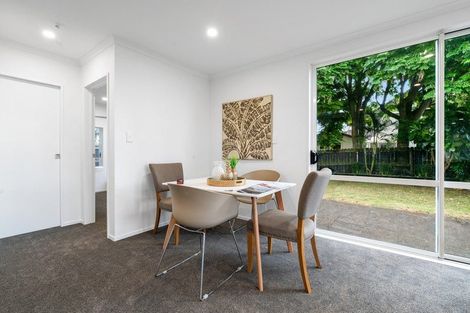 Photo of property in 27 The Track, Takanini, 2112