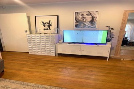 Photo of property in 10 Fordham Street, Beach Haven, Auckland, 0626