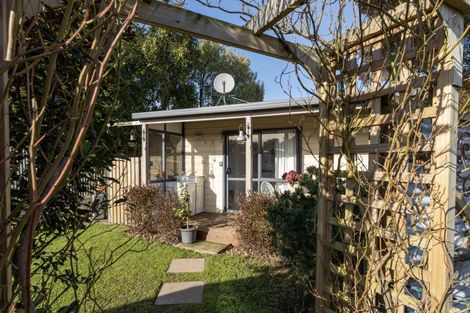 Photo of property in 21 Avro Crescent, Hornby, Christchurch, 8042