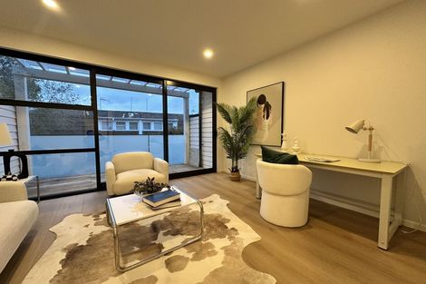 Photo of property in 2/379 Great South Road, Papatoetoe, Auckland, 2025